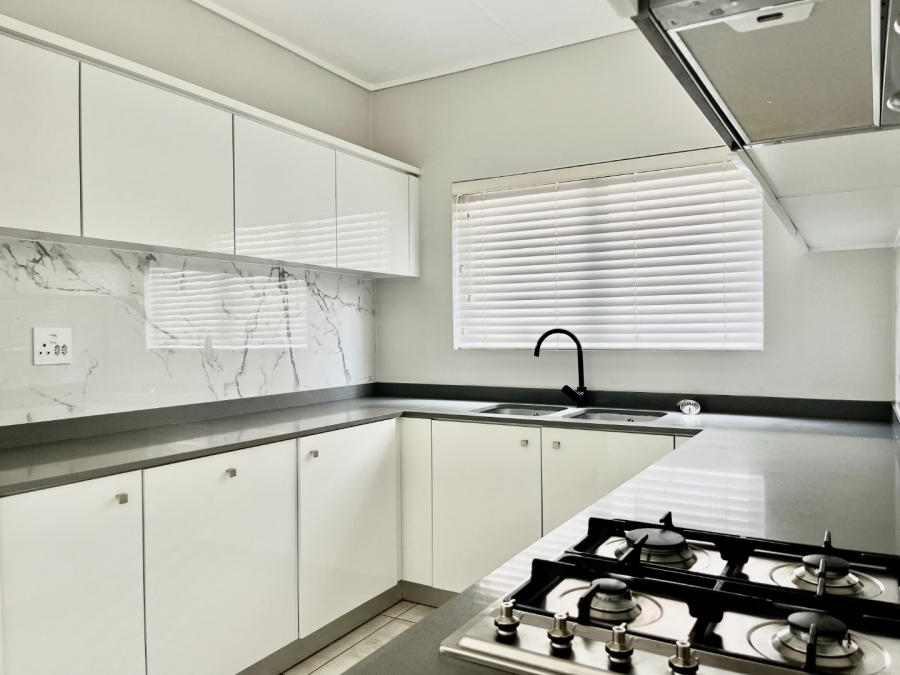 To Let 3 Bedroom Property for Rent in The Polofields Gauteng