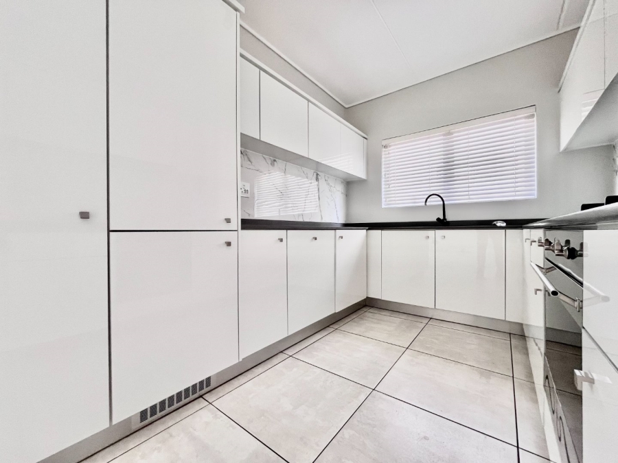 To Let 3 Bedroom Property for Rent in The Polofields Gauteng