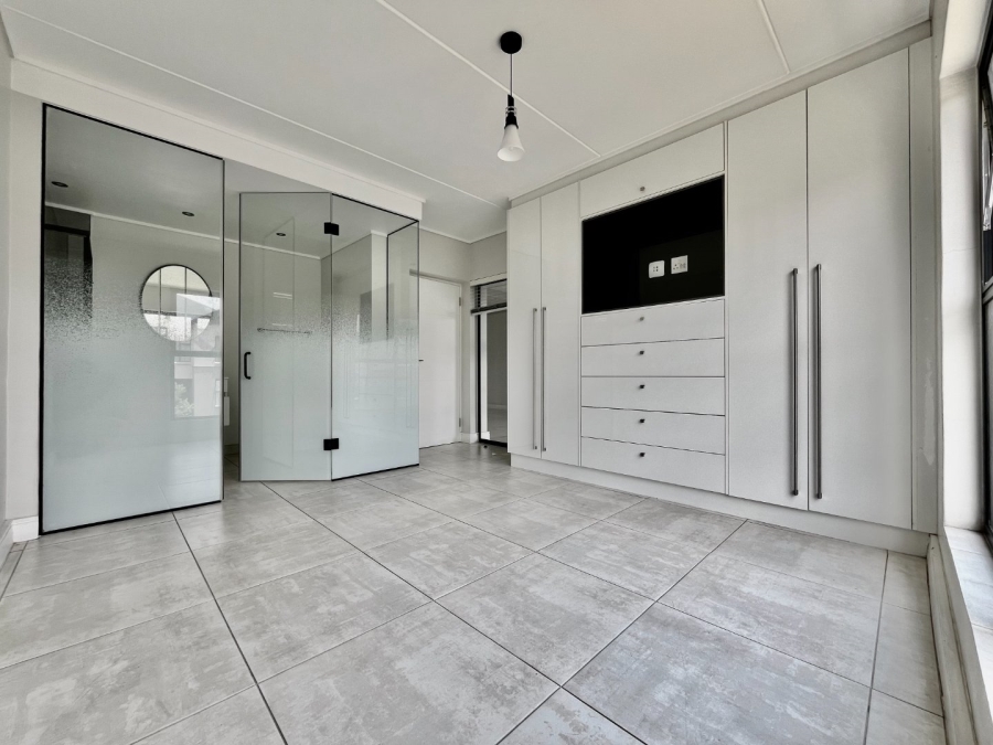 To Let 3 Bedroom Property for Rent in The Polofields Gauteng