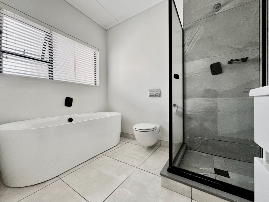 To Let 3 Bedroom Property for Rent in The Polofields Gauteng