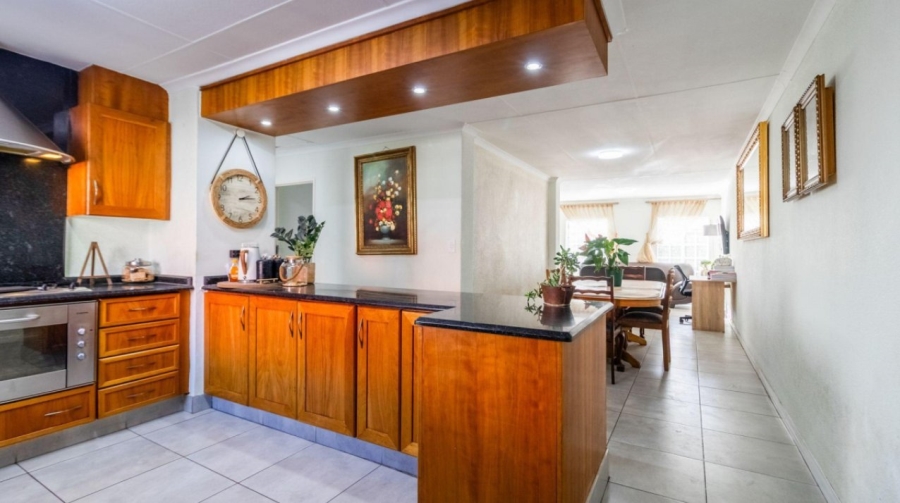 2 Bedroom Property for Sale in Eden Glen Gauteng