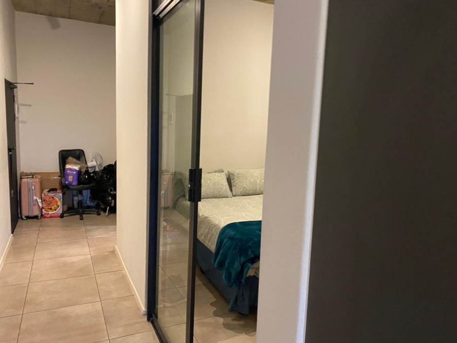 1 Bedroom Property for Sale in Sandton Central Gauteng