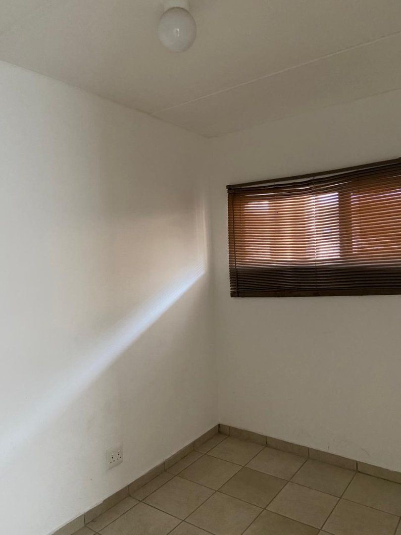 To Let 2 Bedroom Property for Rent in Witfield Gauteng