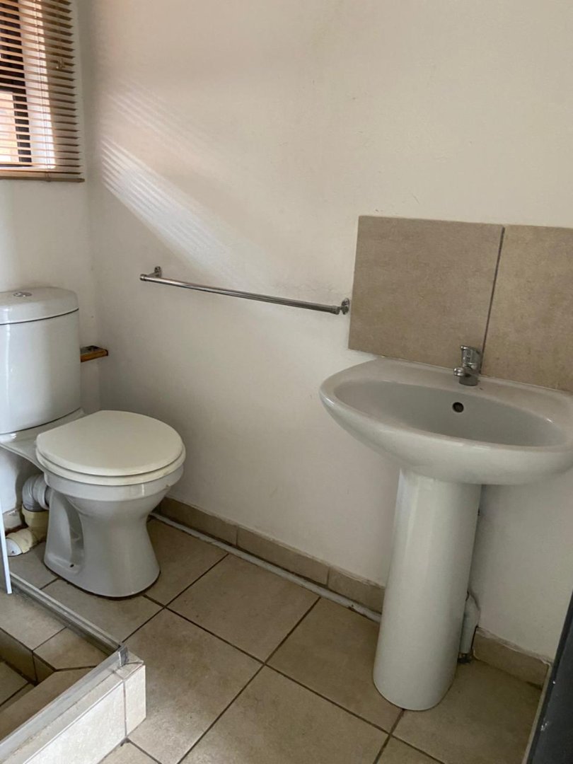 To Let 2 Bedroom Property for Rent in Witfield Gauteng