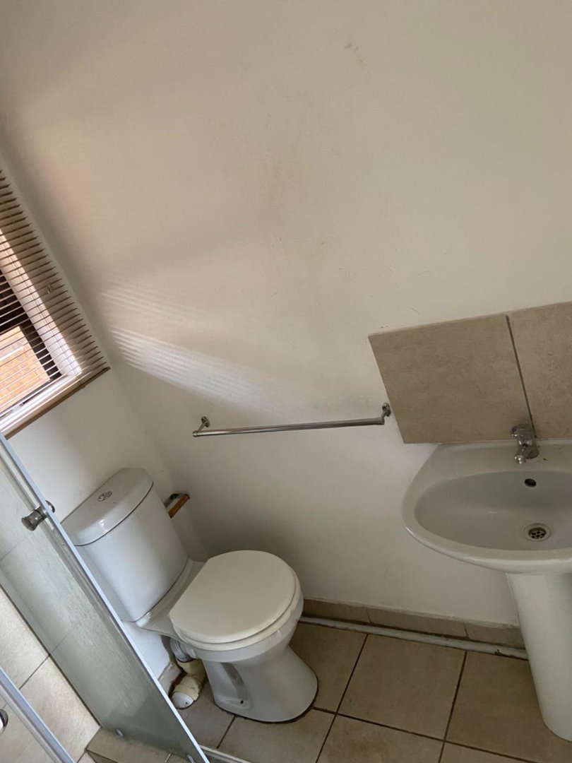 To Let 2 Bedroom Property for Rent in Witfield Gauteng