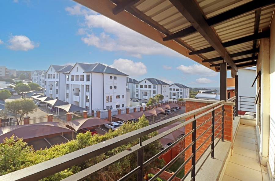 1 Bedroom Property for Sale in Greenstone Hill Gauteng