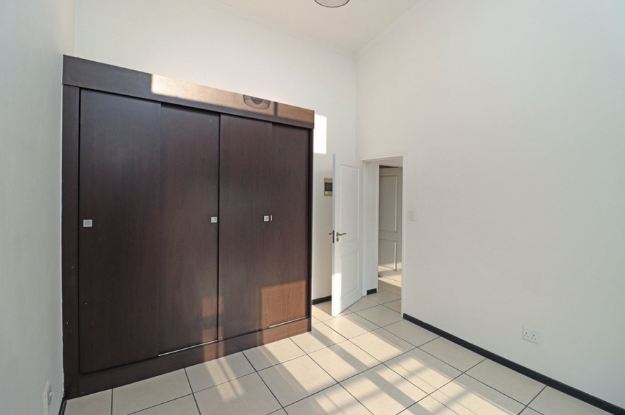 1 Bedroom Property for Sale in Greenstone Hill Gauteng