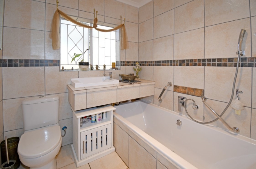 2 Bedroom Property for Sale in Klopperpark Gauteng