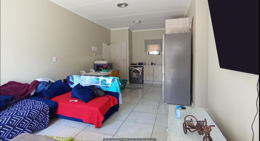 2 Bedroom Property for Sale in Grand Central Gauteng