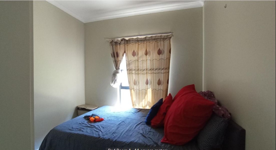 2 Bedroom Property for Sale in Grand Central Gauteng