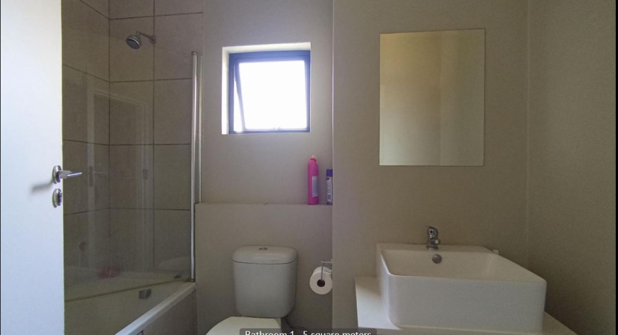 2 Bedroom Property for Sale in Grand Central Gauteng