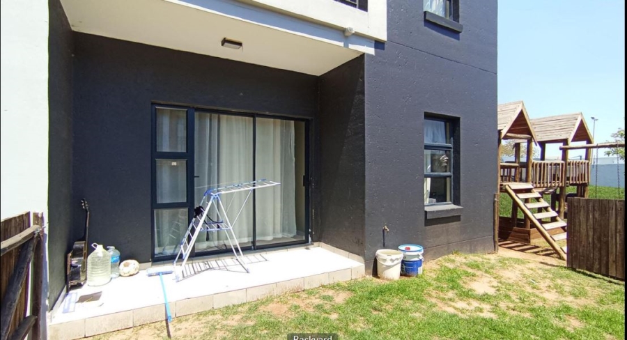 2 Bedroom Property for Sale in Grand Central Gauteng
