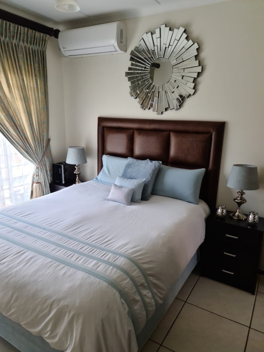 2 Bedroom Property for Sale in Noordwyk Gauteng