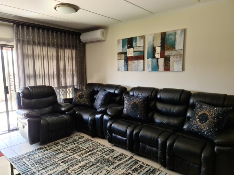 2 Bedroom Property for Sale in Noordwyk Gauteng