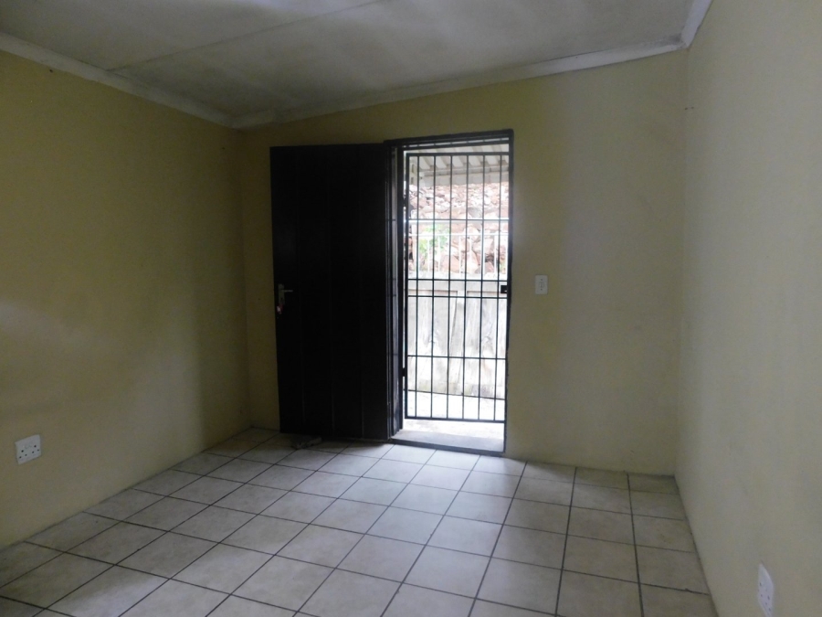 To Let 1 Bedroom Property for Rent in Fishers Hill Gauteng