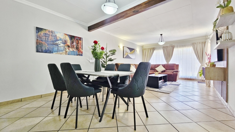  Bedroom Property for Sale in Three Rivers Proper Gauteng