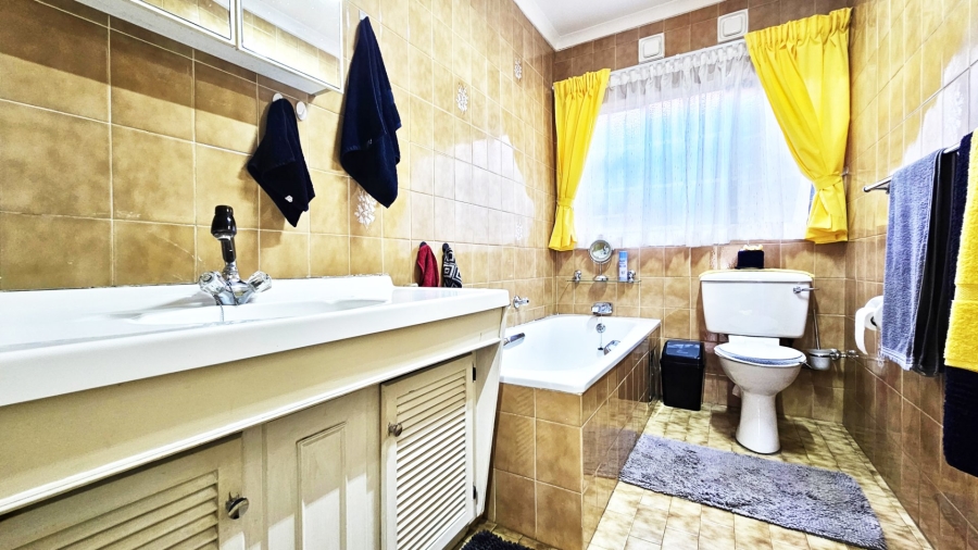  Bedroom Property for Sale in Three Rivers Proper Gauteng