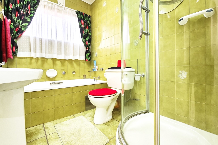  Bedroom Property for Sale in Three Rivers Proper Gauteng