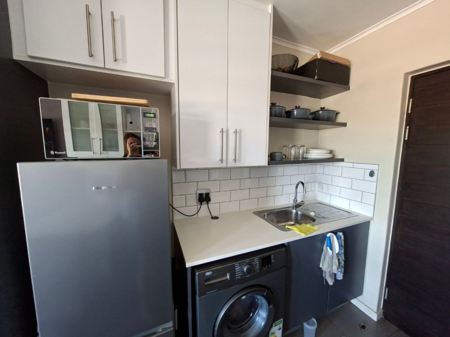 1 Bedroom Property for Sale in Hatfield Gauteng