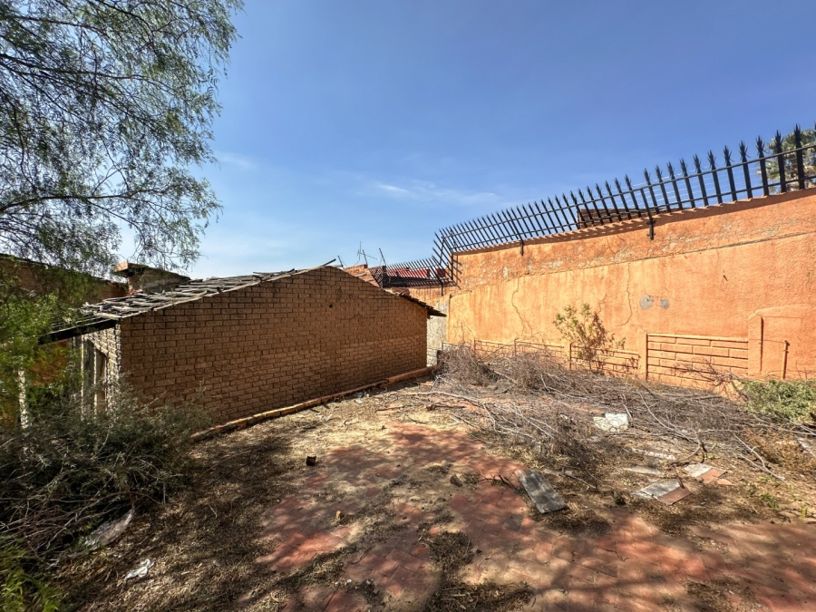 Commercial Property for Sale in Glenvista Gauteng