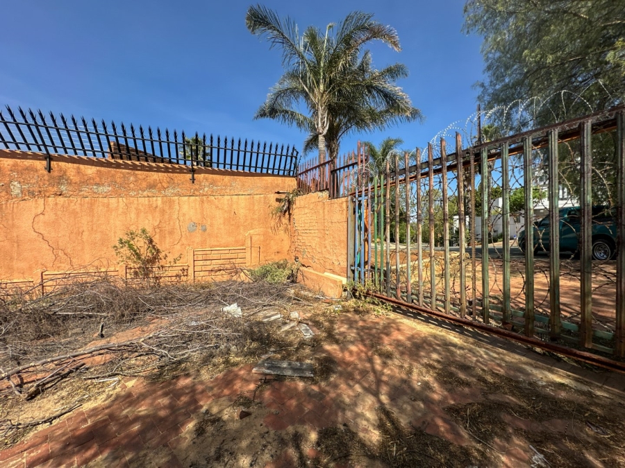 Commercial Property for Sale in Glenvista Gauteng