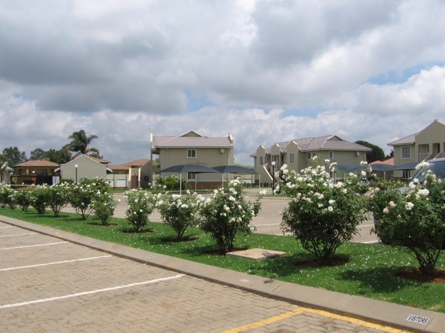 To Let 2 Bedroom Property for Rent in Norton Home Estate AH Gauteng