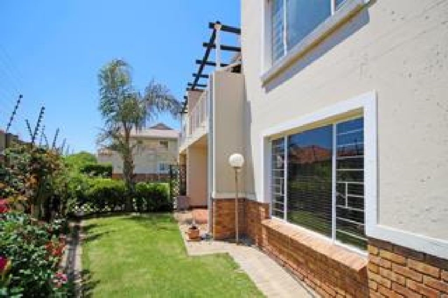To Let 2 Bedroom Property for Rent in Norton Home Estate AH Gauteng
