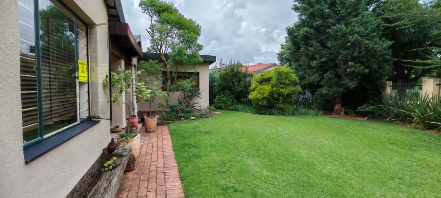 4 Bedroom Property for Sale in Doringkloof Gauteng