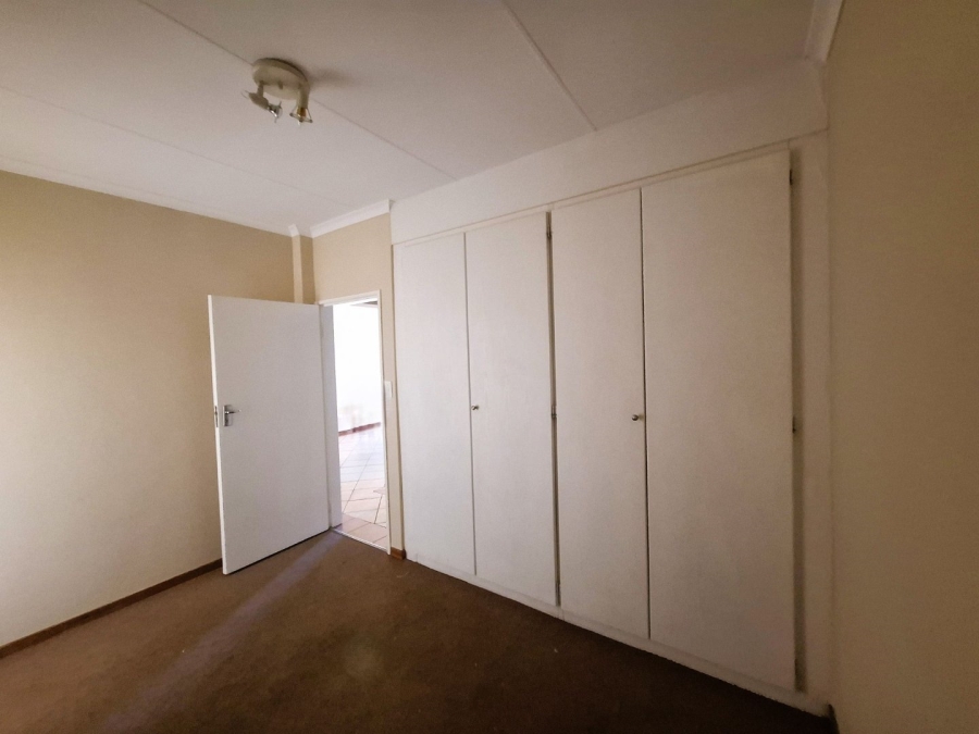 To Let 2 Bedroom Property for Rent in Olympus AH Gauteng