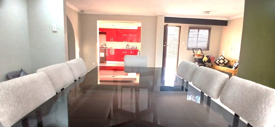 To Let 4 Bedroom Property for Rent in Heuweloord Gauteng