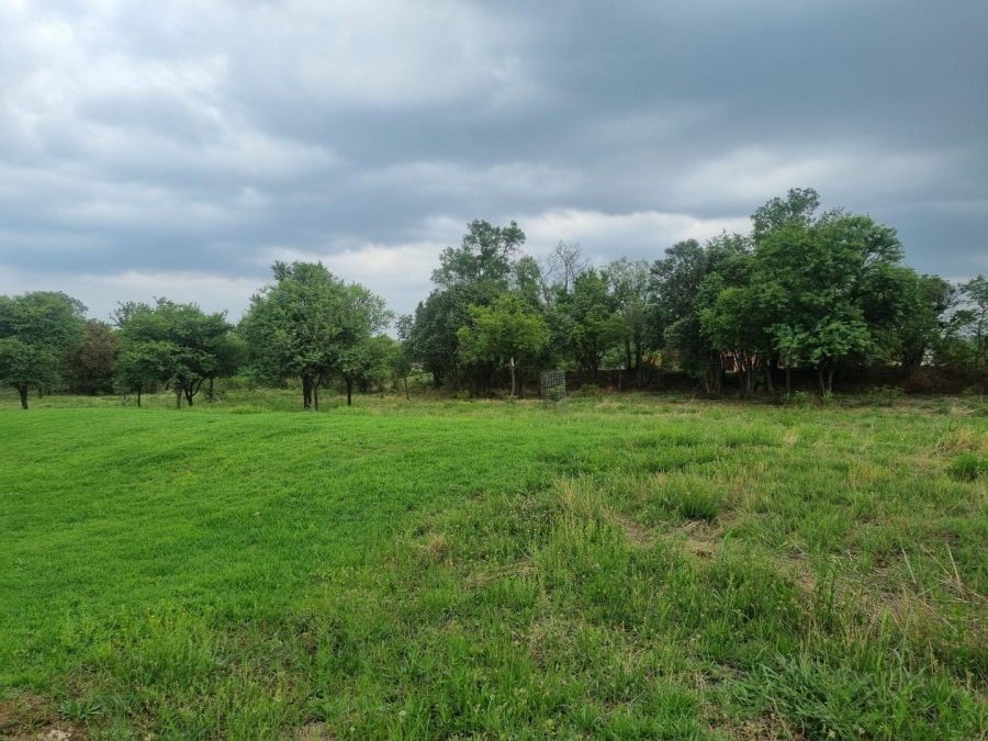 Commercial Property for Sale in Waterlake Farm Lifestyle Estate Gauteng