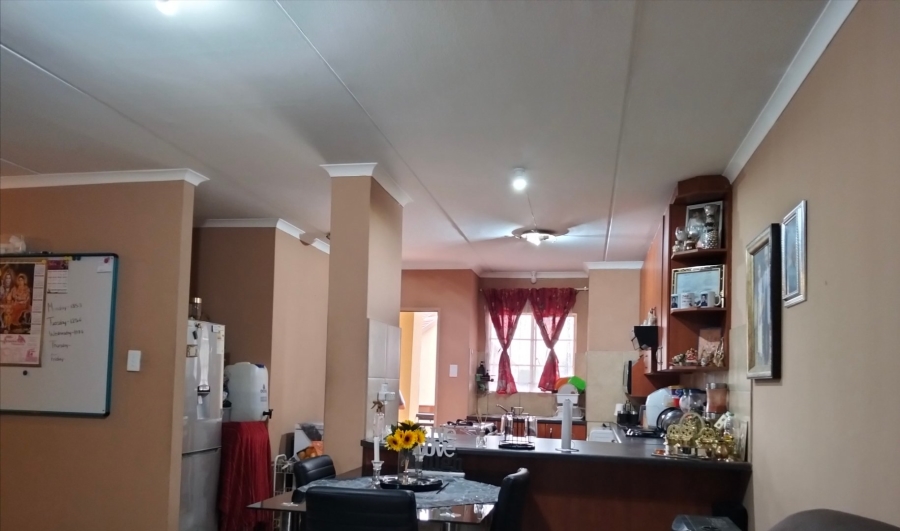 3 Bedroom Property for Sale in Kosmosdal Gauteng