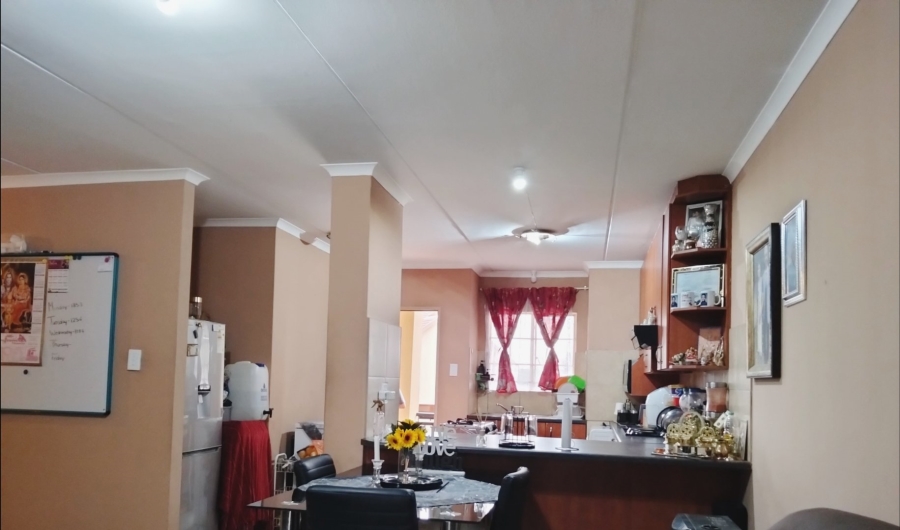 3 Bedroom Property for Sale in Kosmosdal Gauteng