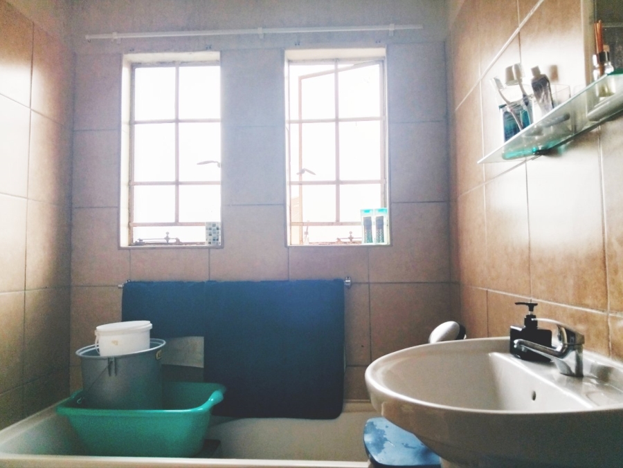 3 Bedroom Property for Sale in Kosmosdal Gauteng