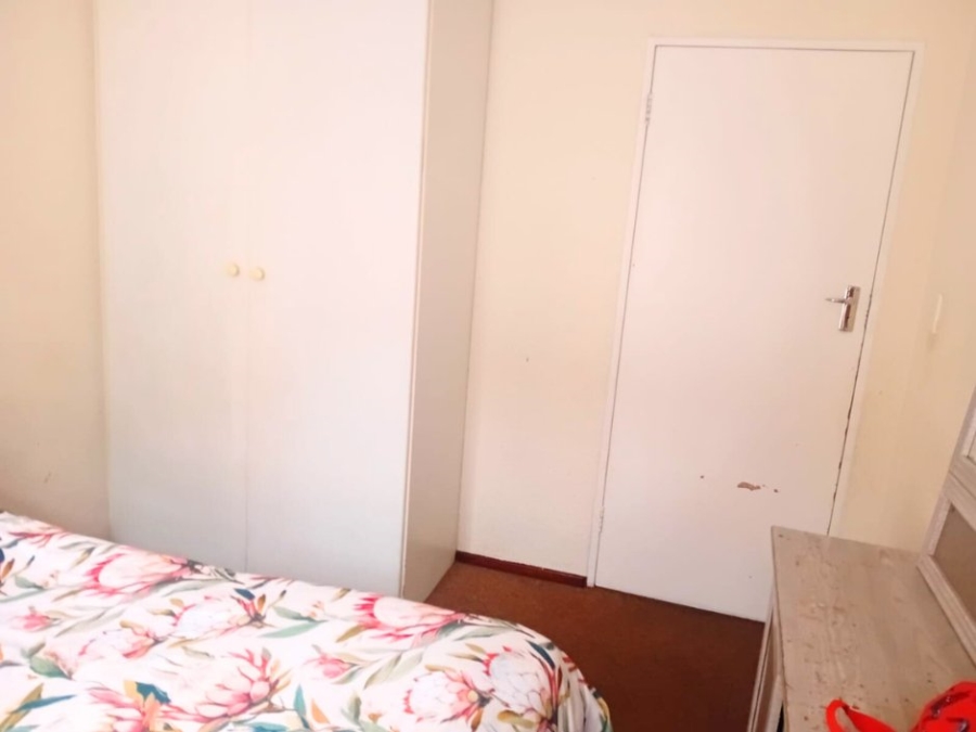 2 Bedroom Property for Sale in Erand Gardens Gauteng