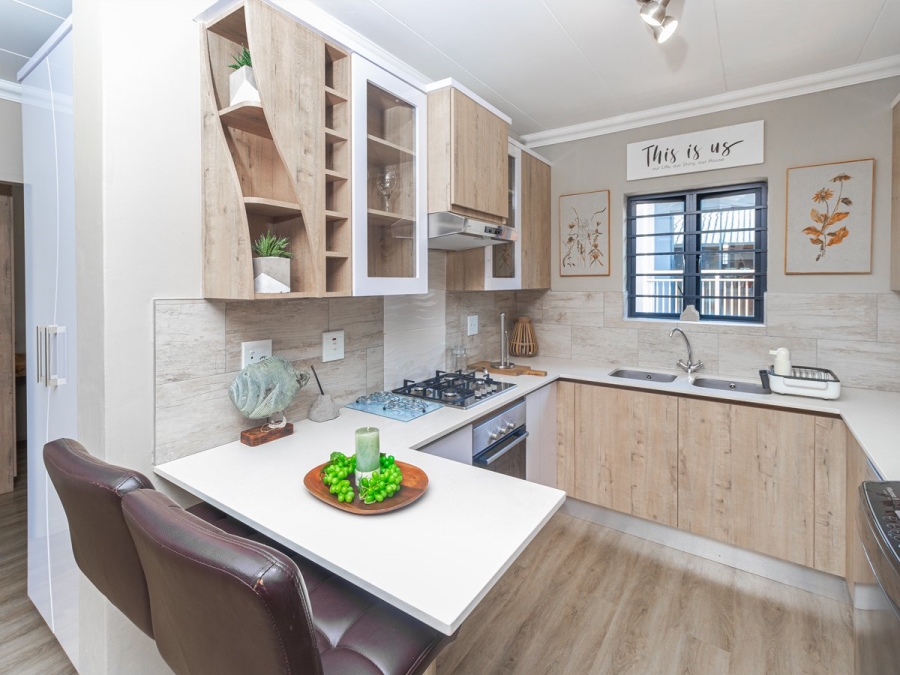 3 Bedroom Property for Sale in Roodepark Eco Estate Gauteng