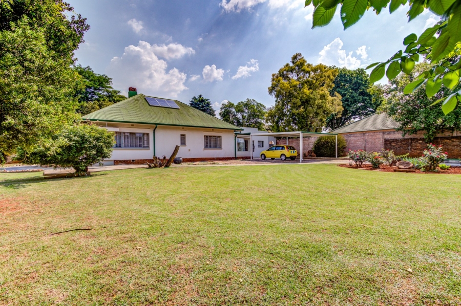 4 Bedroom Property for Sale in Strubenvale Gauteng
