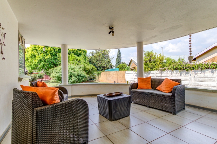 4 Bedroom Property for Sale in Strubenvale Gauteng