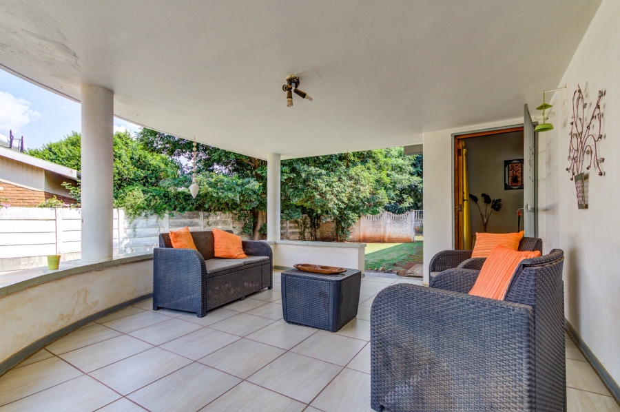 4 Bedroom Property for Sale in Strubenvale Gauteng