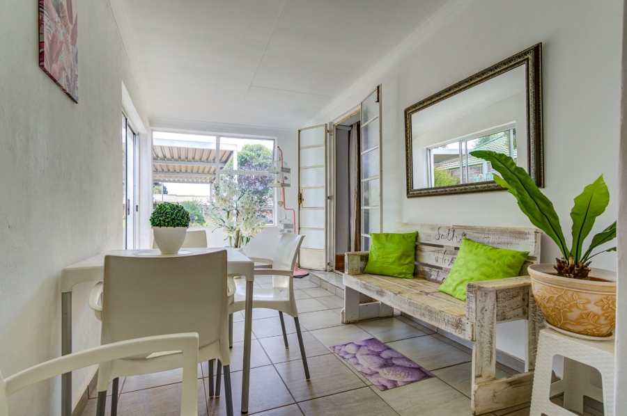 4 Bedroom Property for Sale in Strubenvale Gauteng