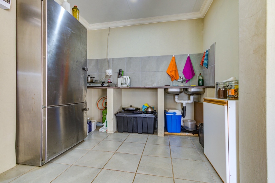 4 Bedroom Property for Sale in Strubenvale Gauteng