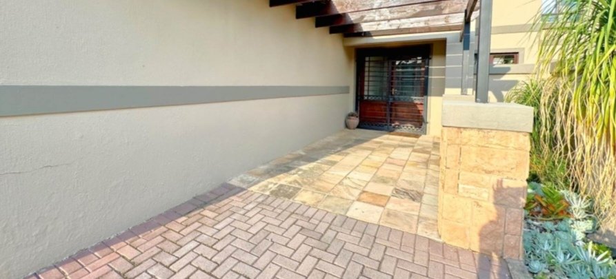 3 Bedroom Property for Sale in Equestria Gauteng