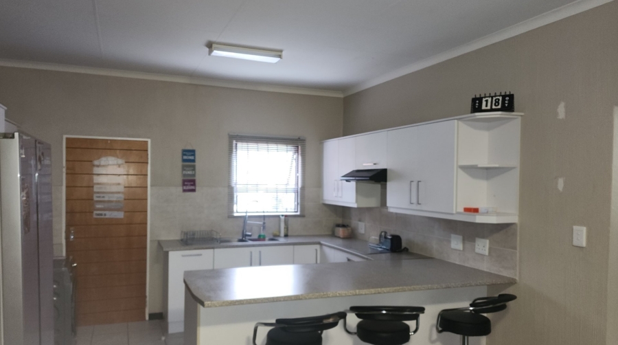 To Let 2 Bedroom Property for Rent in Wilgeheuwel Gauteng