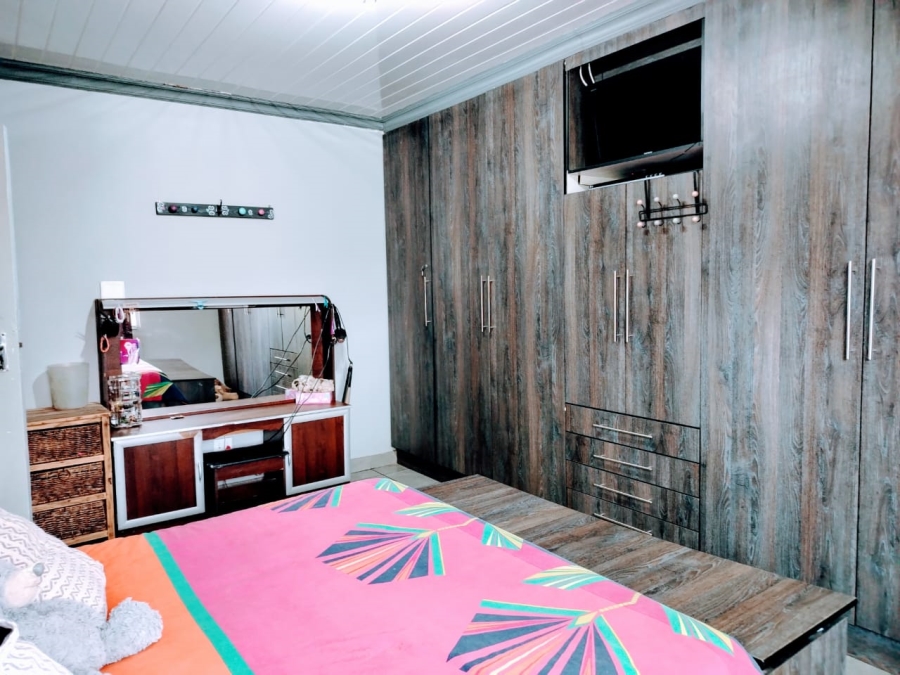 4 Bedroom Property for Sale in Vanderbijlpark Cw 6 Gauteng