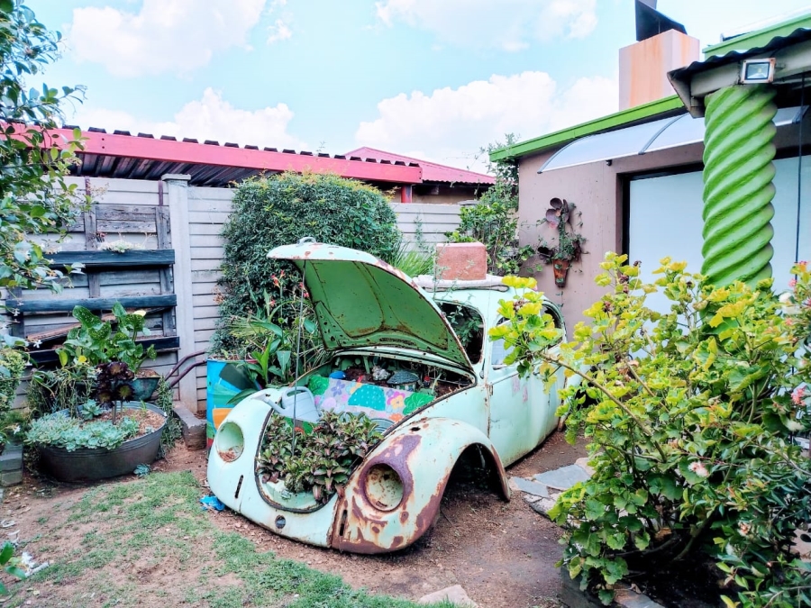 4 Bedroom Property for Sale in Vanderbijlpark Cw 6 Gauteng