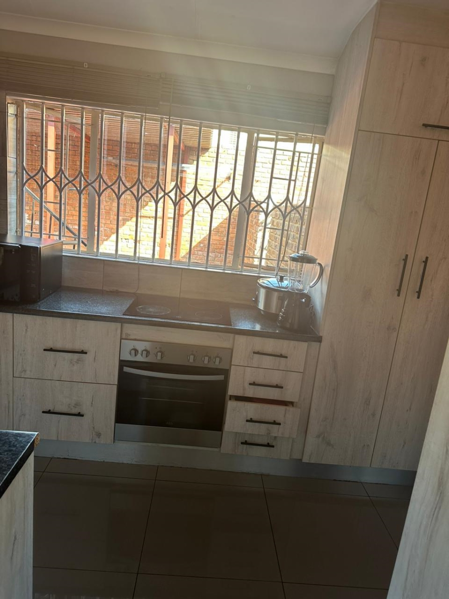 To Let 3 Bedroom Property for Rent in Pretoria North Gauteng