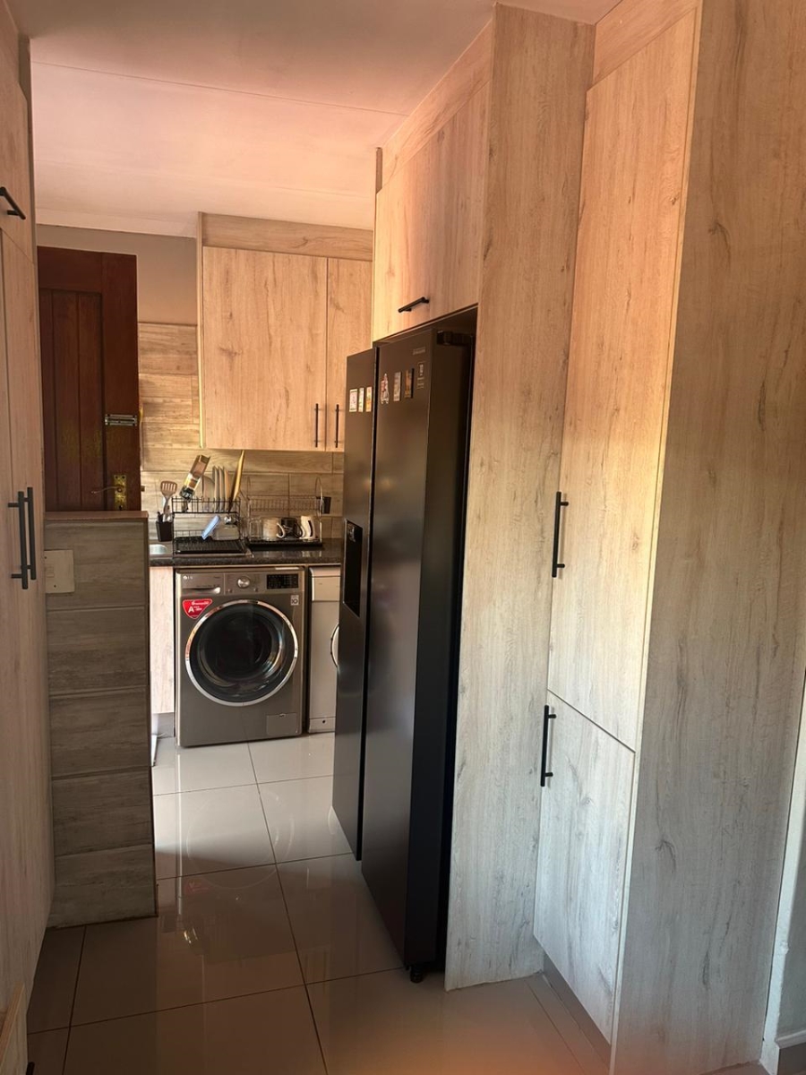To Let 3 Bedroom Property for Rent in Pretoria North Gauteng