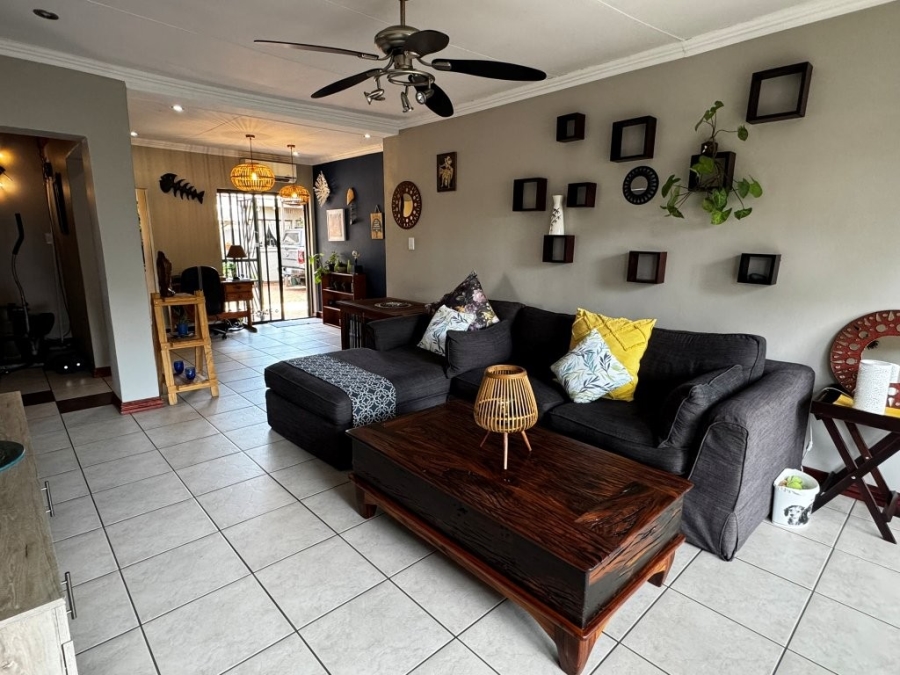 3 Bedroom Property for Sale in Van Riebeeck Park Gauteng