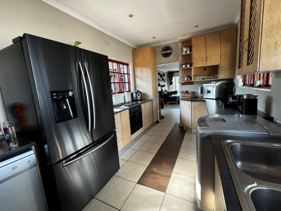 3 Bedroom Property for Sale in Van Riebeeck Park Gauteng