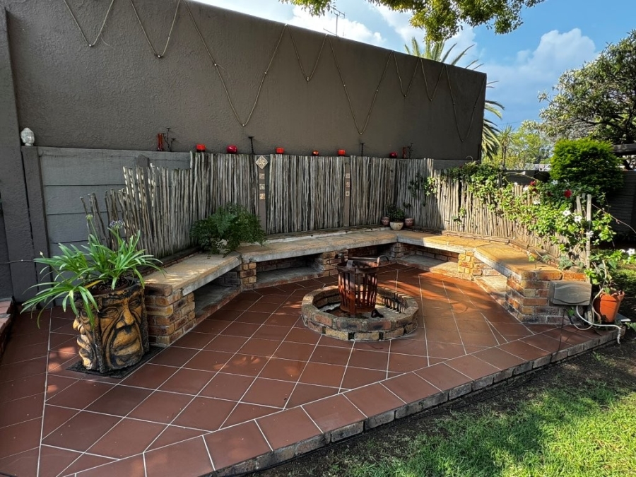 3 Bedroom Property for Sale in Van Riebeeck Park Gauteng